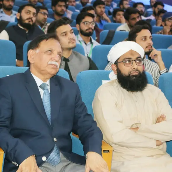 Soban Attari at Lahore Garrison University, photo 3 of 5