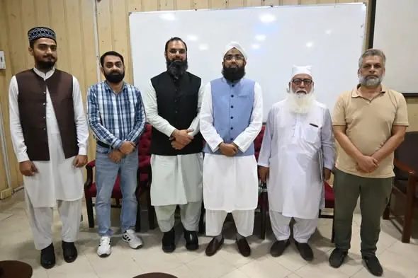Soban Attari at Punjab University, photo 3 of 6